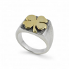 Anello sigillo carrè in argento con quadrifoglio