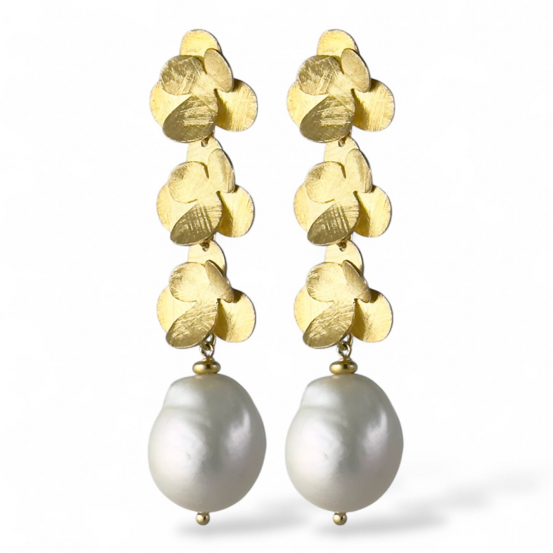 Orecchini donna pendenti con fiori in argento dorato e perle
