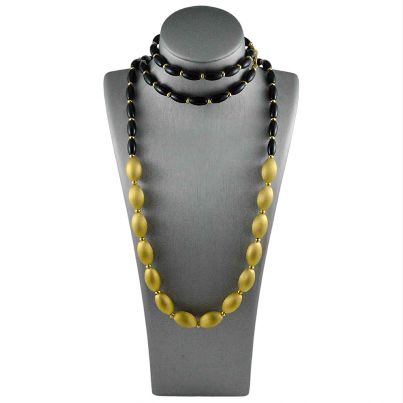 Collana sautoir in argento dorato satinato e onice